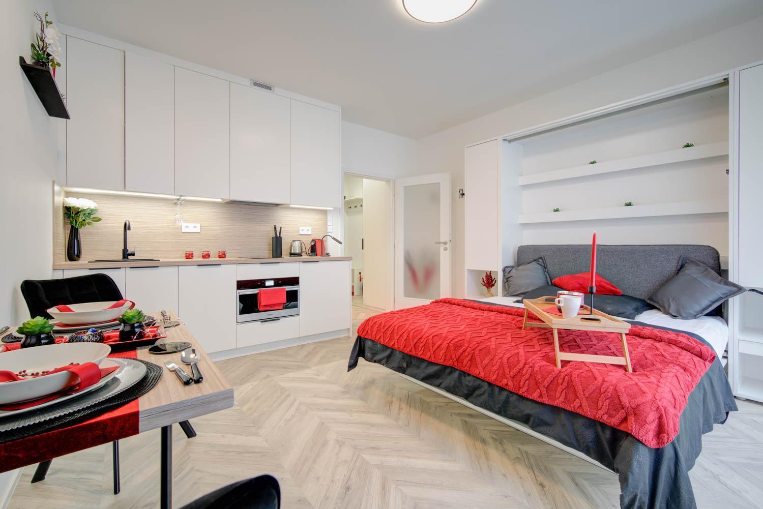 City Relax Apartments With Free Parking, 10 Mins Walk To City Centre Бърно Екстериор снимка